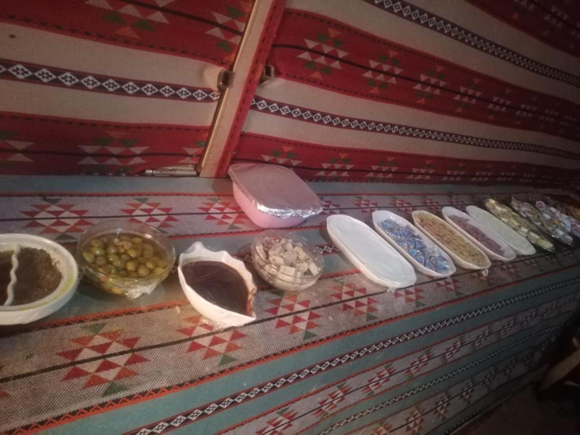 Wadi Rum Old Bedouin Camp Buitenkant foto